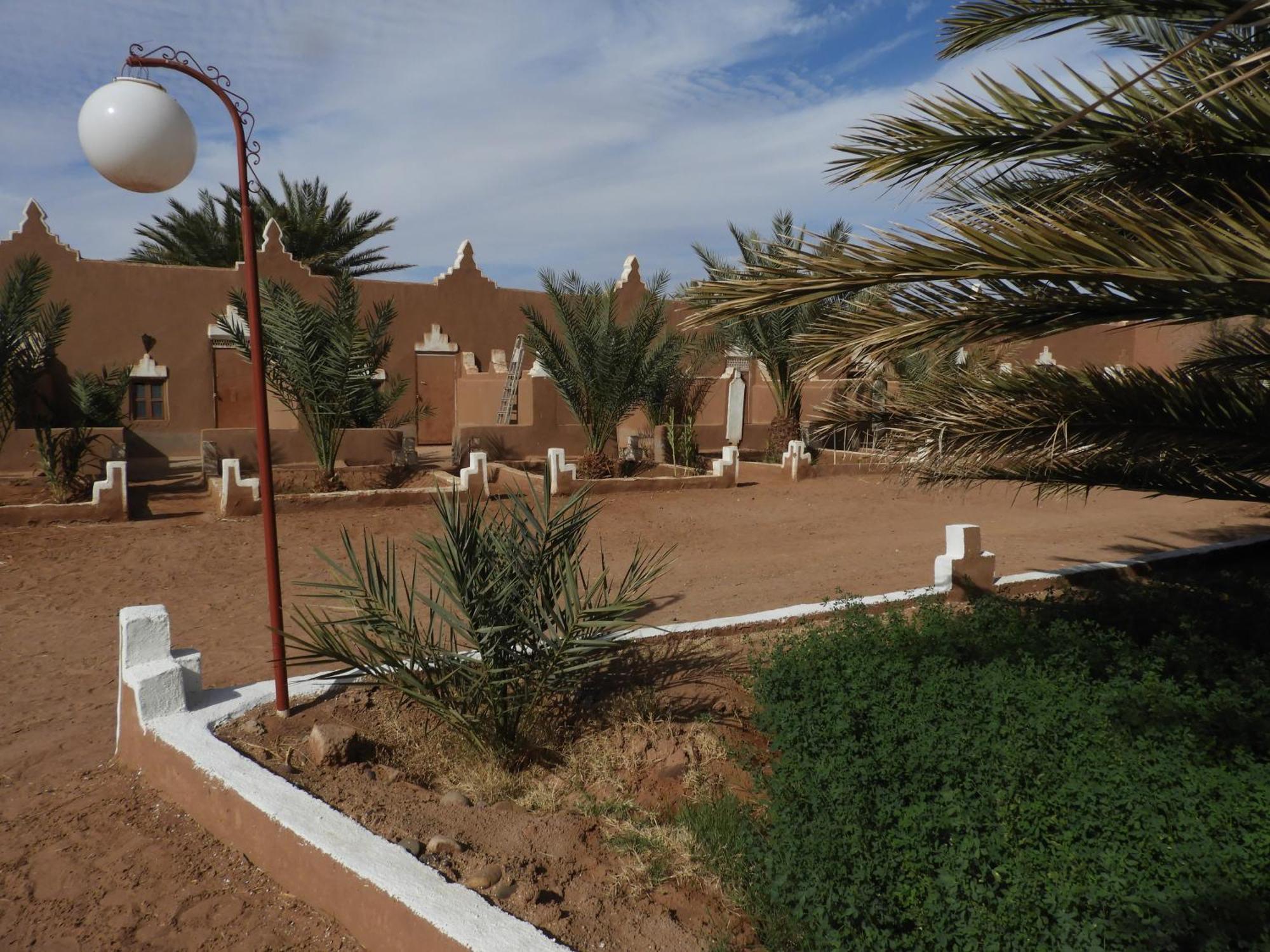 Hotel Carrefour Des Nomades M'Hamid Ruang foto